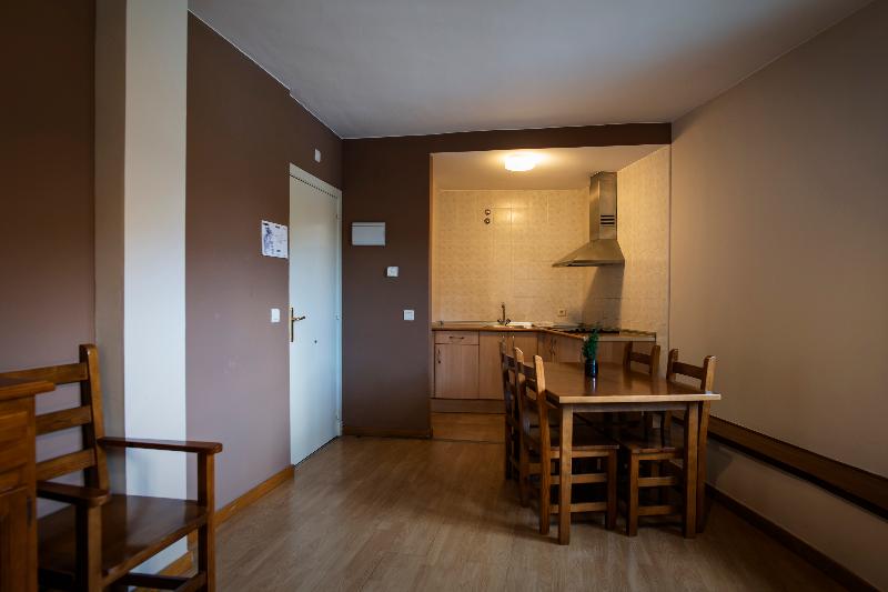 Ligueerre Resort image