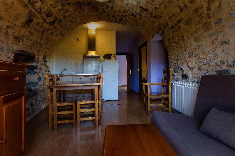 Ligueerre Resort image