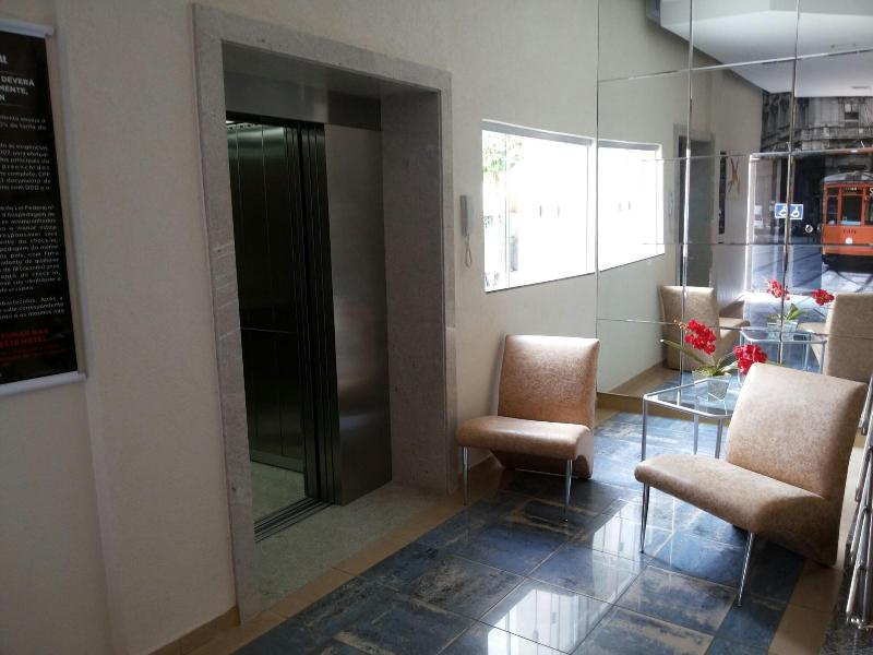 Internacional Hotel image