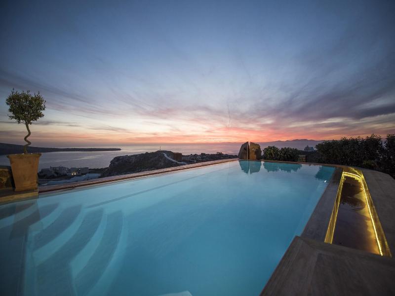 Oia Sunset Villas - Villa Swinging Sunset