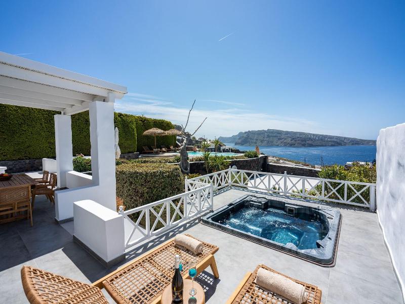Oia Sunset Villas - Villa Swinging Sunset — photo 137