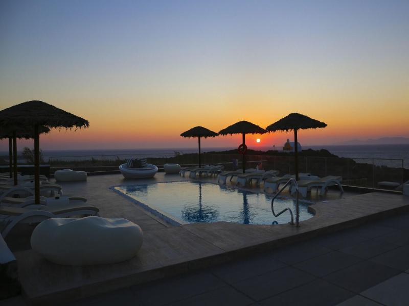 Oia Sunset Villas - Villa Swinging Sunset — photo 62