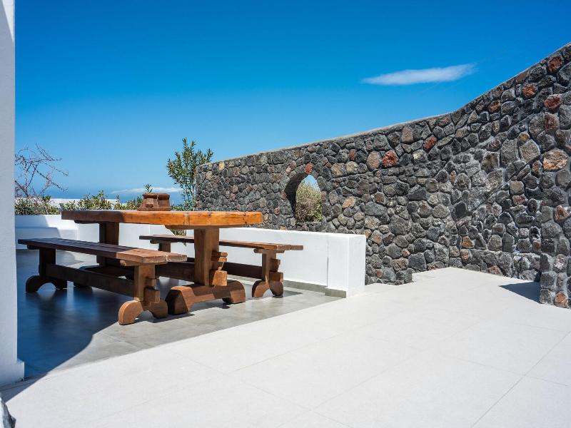 Oia Sunset Villas - Villa Swinging Sunset — photo 29