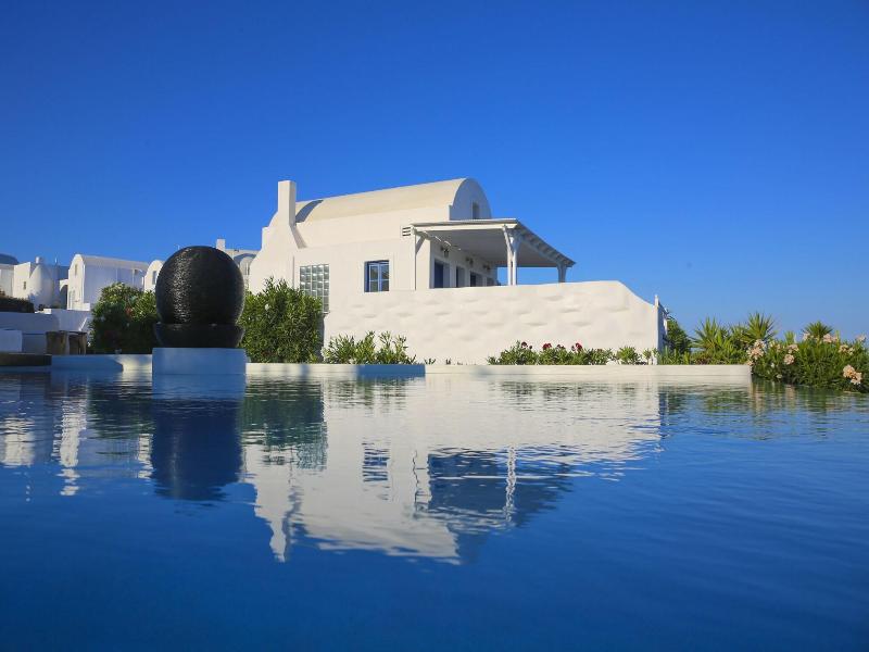 Oia Sunset Villas - Villa Swinging Sunset — photo 76
