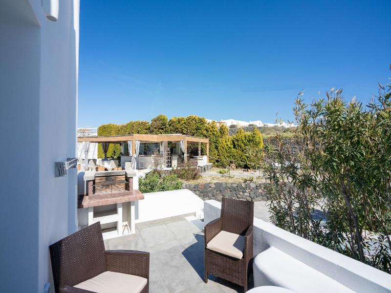Oia Sunset Villas - Villa Swinging Sunset — photo 74