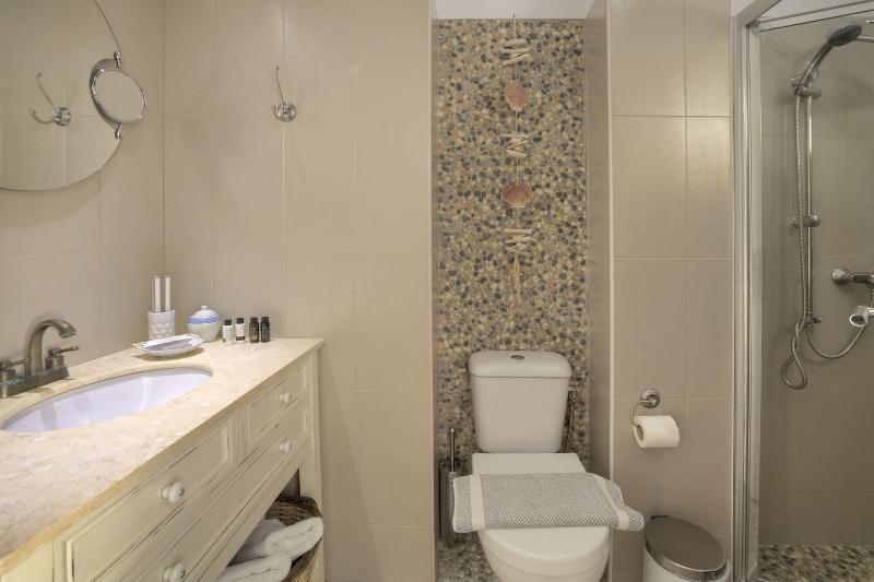 Miland Suites image