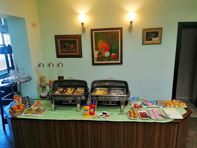 Hotel President garni image
