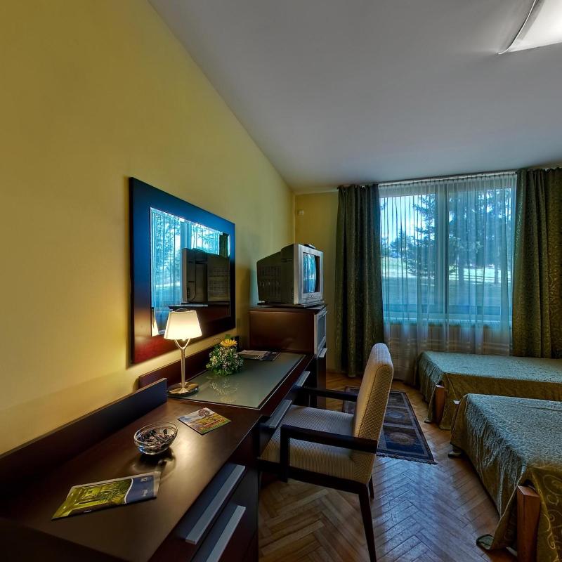 Hotel President garni image
