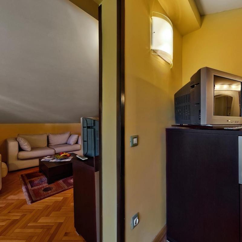 Hotel President garni image