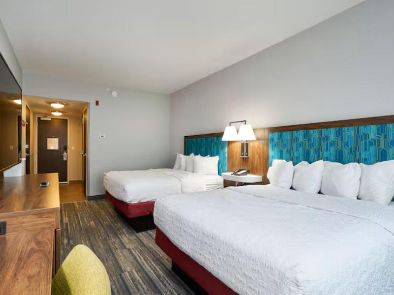 Hampton Inn & Suites Salinas image
