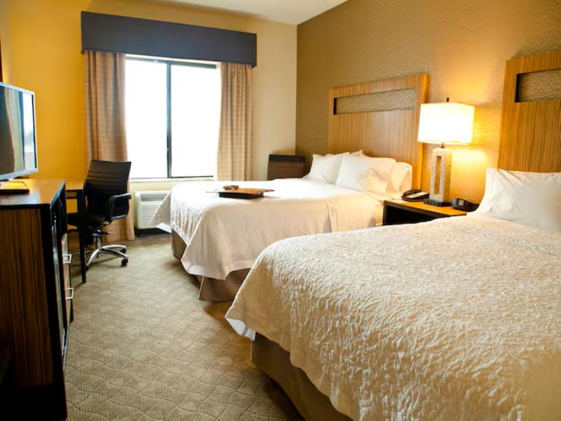Hampton Inn & Suites Salinas image