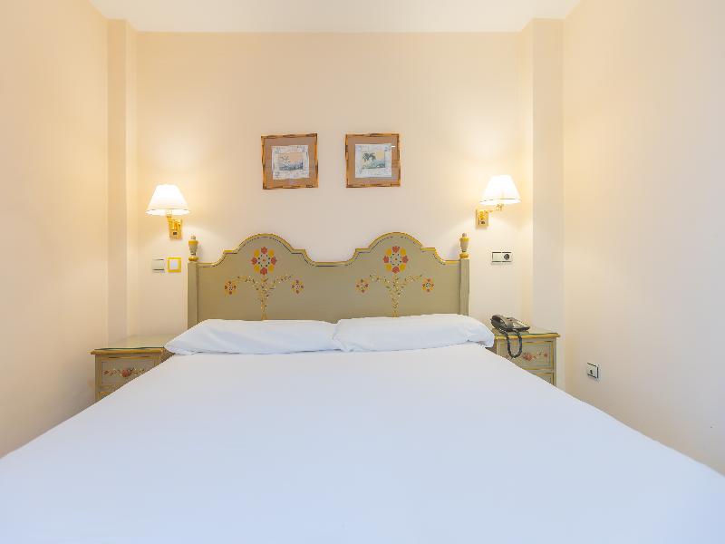 Apartamentos SB Vistahermosa image