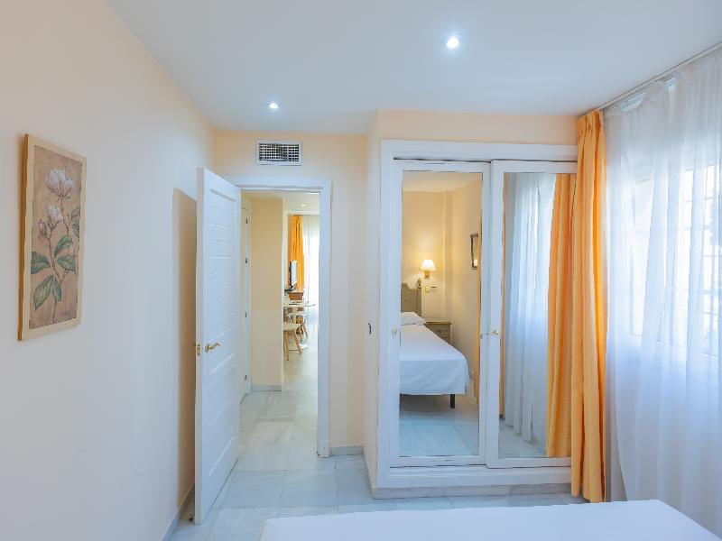 Apartamentos SB Vistahermosa image