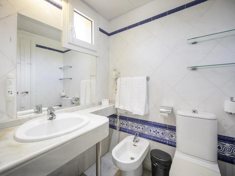 Apartamentos SB Vistahermosa image