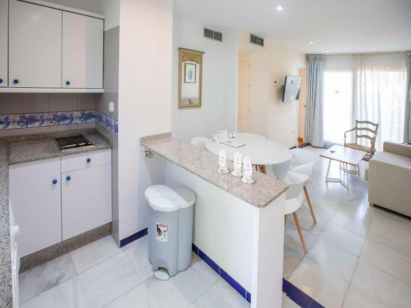 Apartamentos SB Vistahermosa image