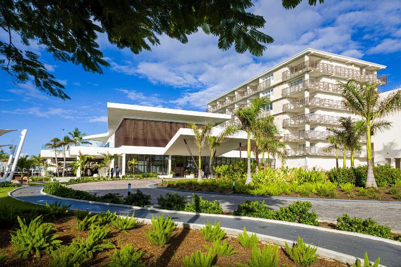 Sonesta Ocean Point Resort All Inclusive, Adults image