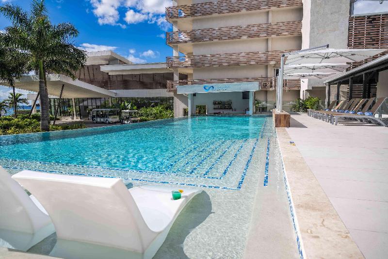 Sonesta Ocean Point Resort All Inclusive, Adults image