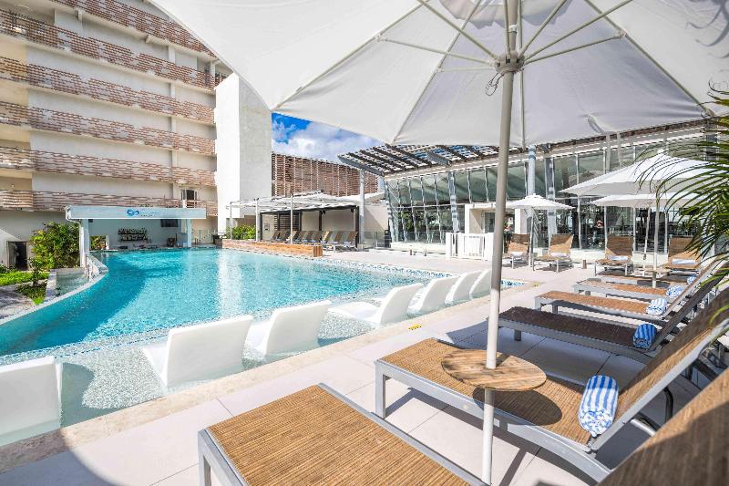 Sonesta Ocean Point Resort All Inclusive, Adults image
