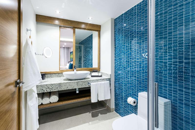 Sonesta Ocean Point Resort All Inclusive, Adults image