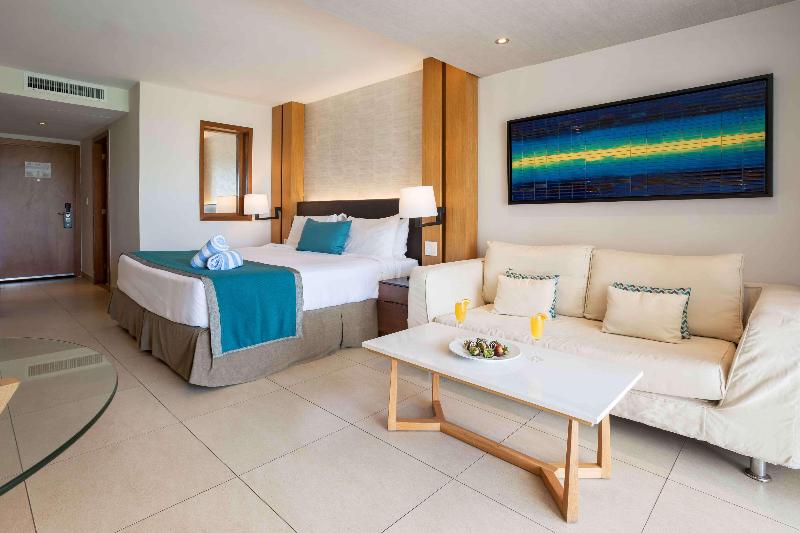 Sonesta Ocean Point Resort All Inclusive, Adults image