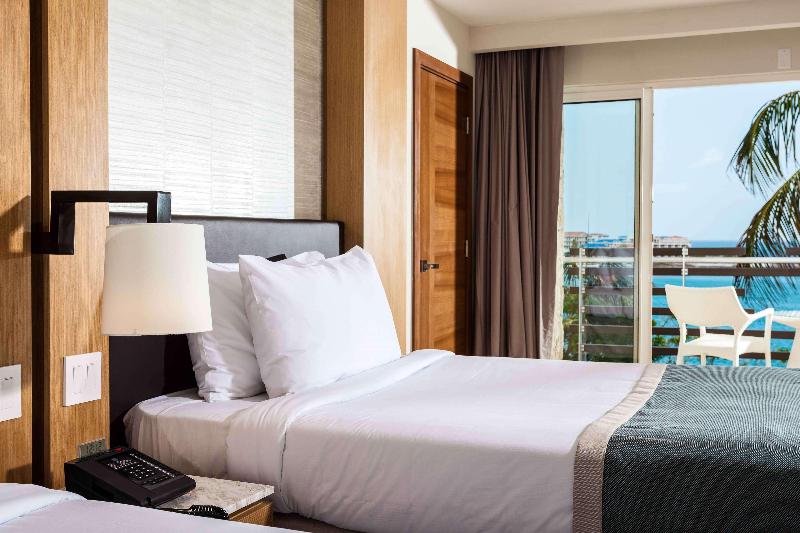 Sonesta Ocean Point Resort All Inclusive, Adults image