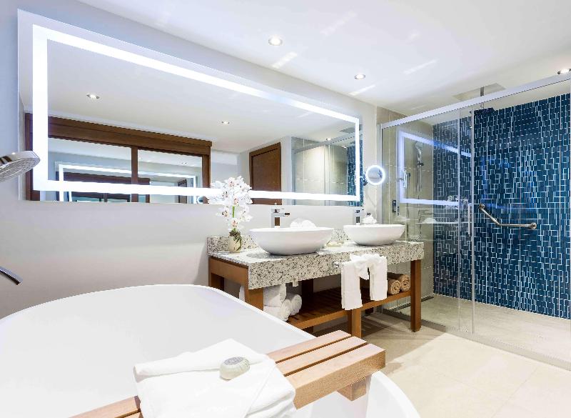 Sonesta Ocean Point Resort All Inclusive, Adults image