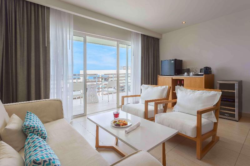 Sonesta Ocean Point Resort All Inclusive, Adults image