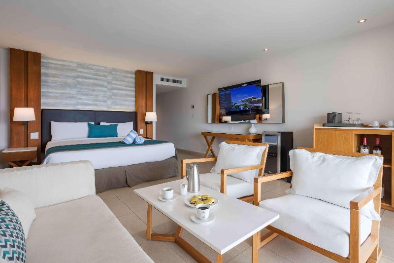 Sonesta Ocean Point Resort All Inclusive, Adults image