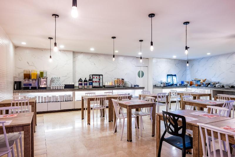 Holiday Inn Express Cartagena Bocagrande image
