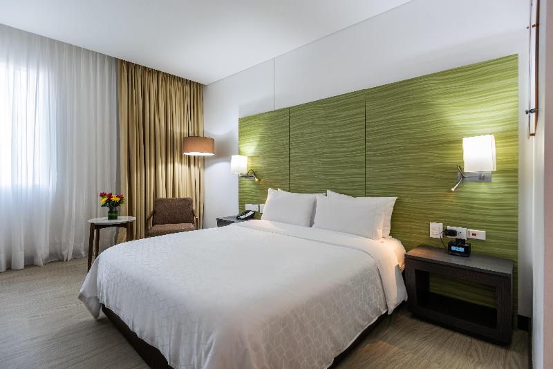 Holiday Inn Express Cartagena Bocagrande image