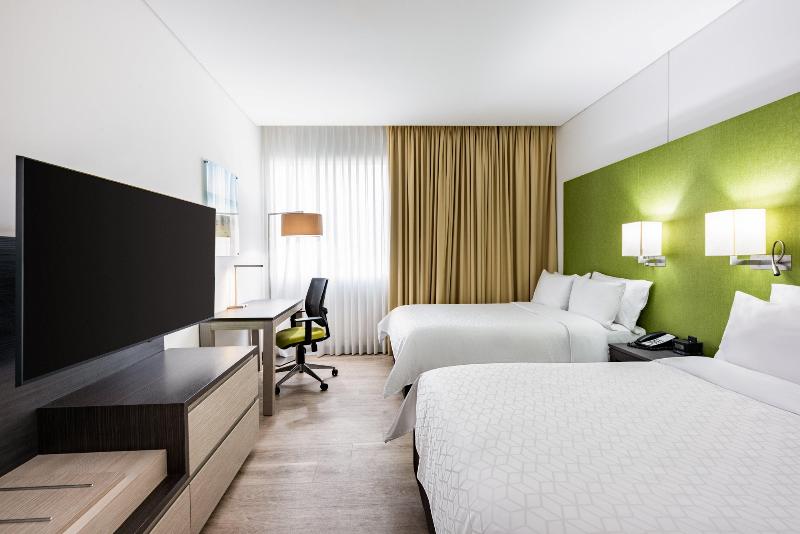 Holiday Inn Express Cartagena Bocagrande image