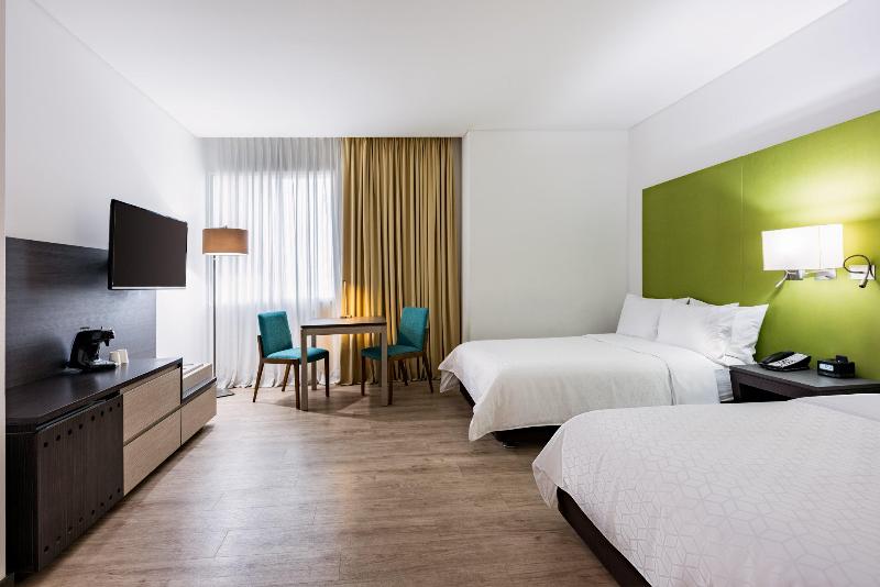 Holiday Inn Express Cartagena Bocagrande image