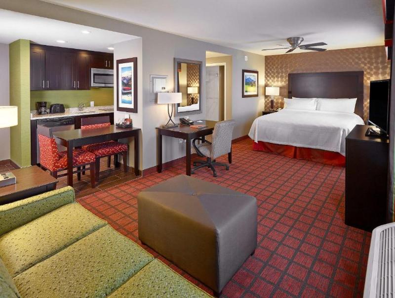 Homewood Suites by Hilton Calgary Airport