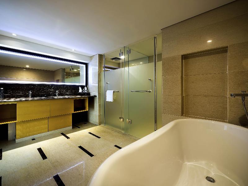 Pullman Qingdao Ziyue image