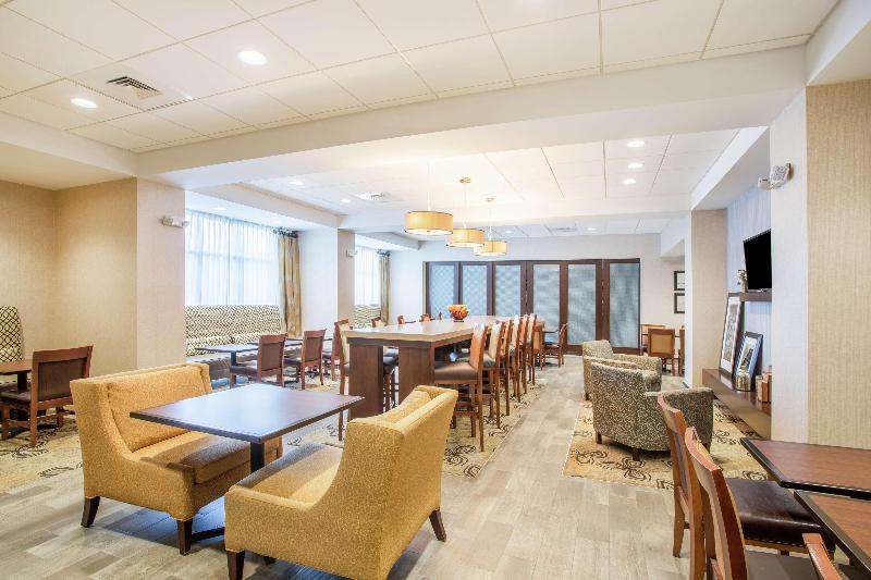 Hampton Inn Voorhees image