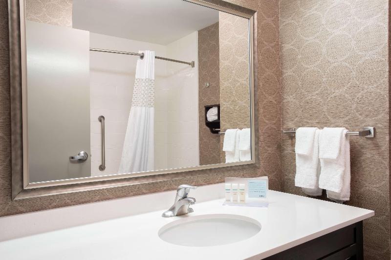 Hampton Inn Voorhees image