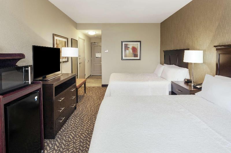 Hampton Inn Voorhees image