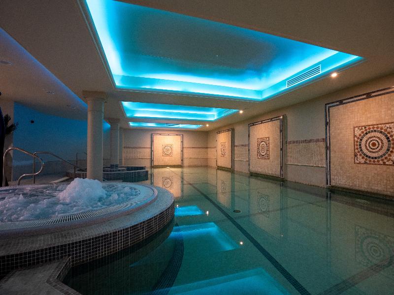 Bunratty Castle Hotel & Leisure Club, BW Premier image