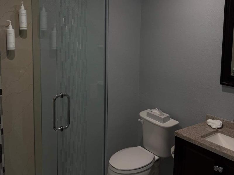 Travelodge By Wyndham Lakeland image