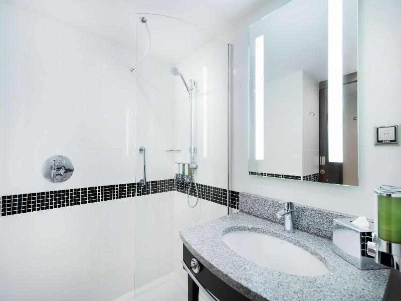 Hampton By Hilton Krakow image