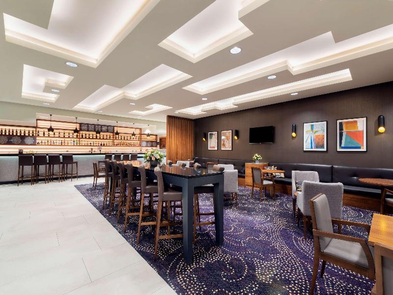 DoubleTree by Hilton Krakow Hotel & Convention Cen image