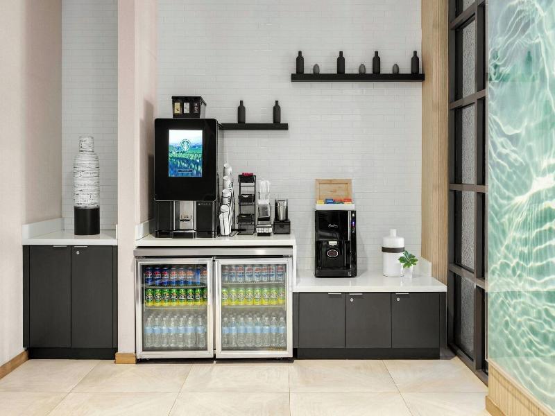 Boca Raton Marriott At Boca Center image