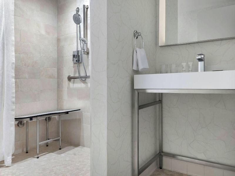Boca Raton Marriott At Boca Center image