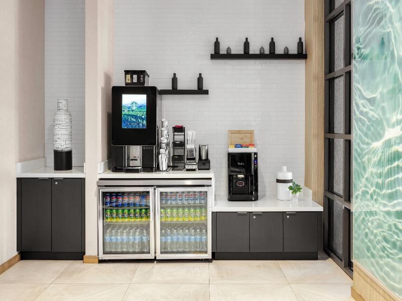 Boca Raton Marriott At Boca Center image