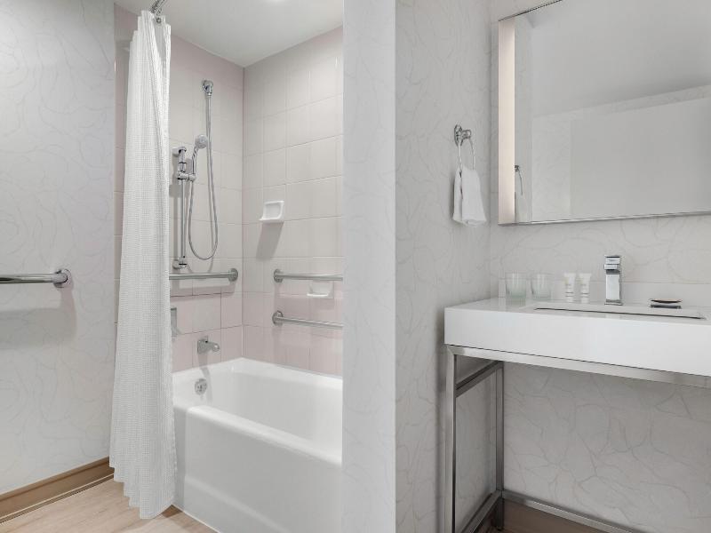 Boca Raton Marriott At Boca Center image