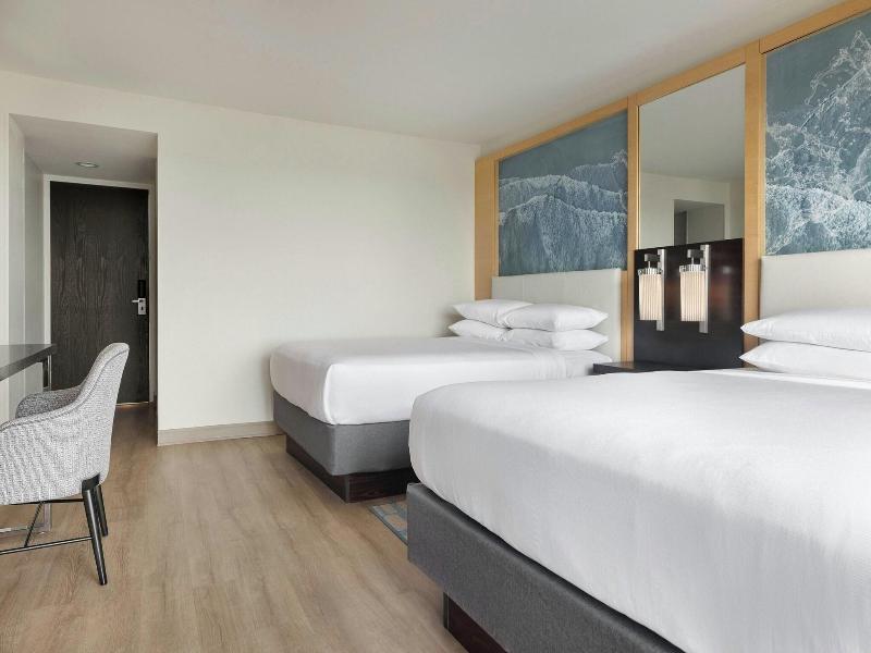 Boca Raton Marriott At Boca Center image