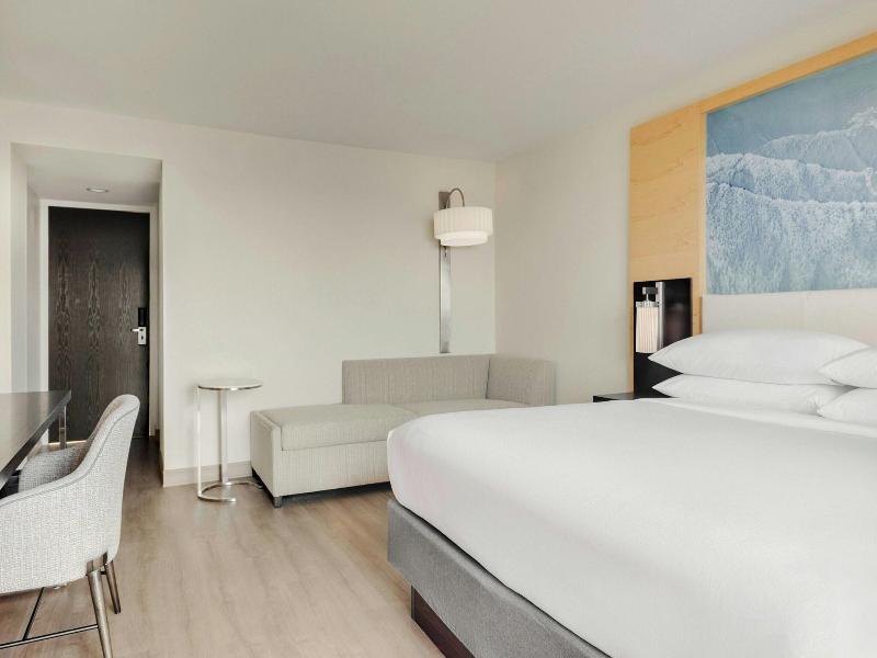 Boca Raton Marriott At Boca Center image
