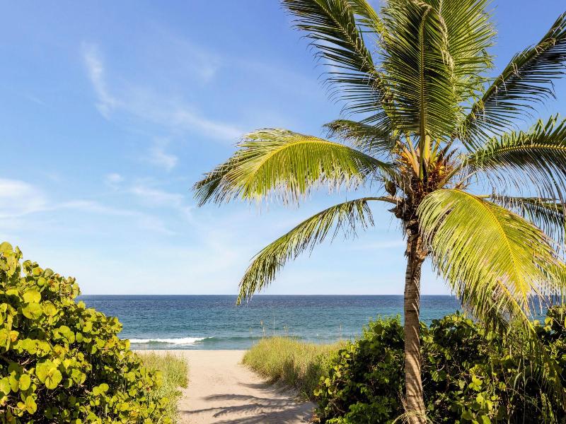 Boca Raton Marriott At Boca Center image