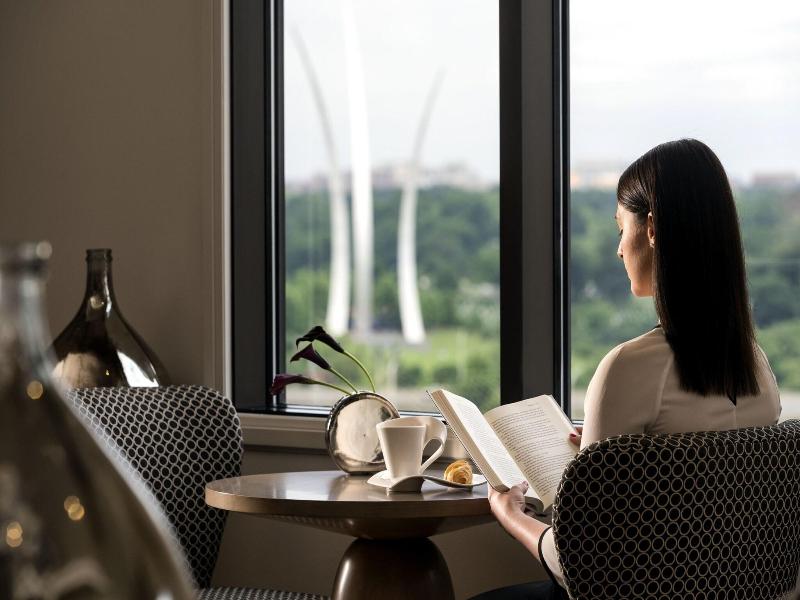 The Ritz-Carlton, Pentagon City image