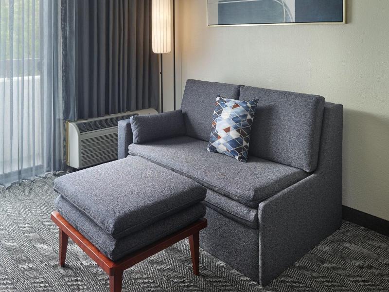 Courtyard Atlanta Executive Park/Emory image
